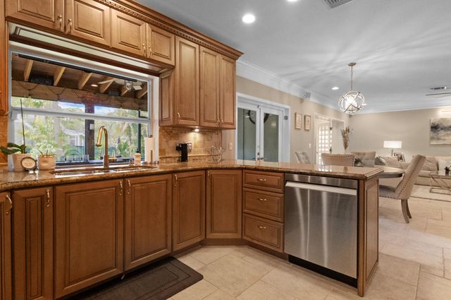 7500 Live Oak Drive, Coral Springs, FL 33065