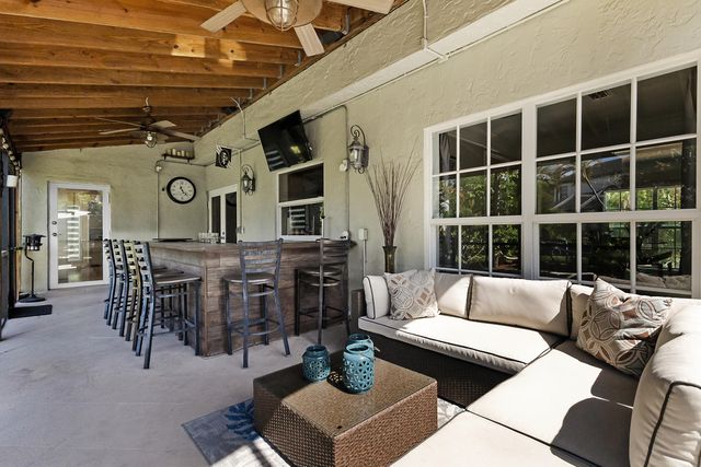 7500 Live Oak Drive, Coral Springs, FL 33065