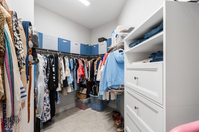 6390 High Pointe West Way, Vero Beach, FL 32967