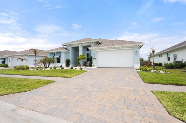 6390 High Pointe West Way, Vero Beach, FL 32967