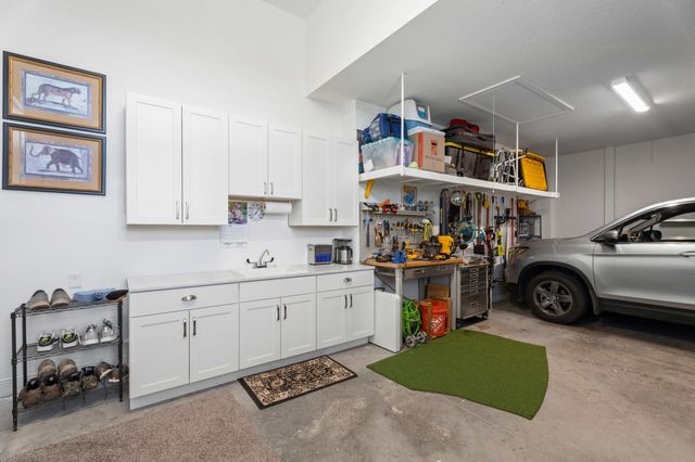 6390 High Pointe West Way, Vero Beach, FL 32967