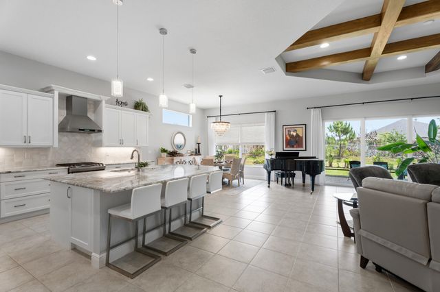 6390 High Pointe West Way, Vero Beach, FL 32967