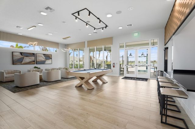 6390 High Pointe West Way, Vero Beach, FL 32967