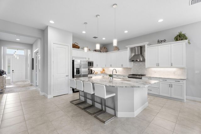 6390 High Pointe West Way, Vero Beach, FL 32967