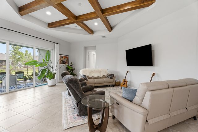 6390 High Pointe West Way, Vero Beach, FL 32967