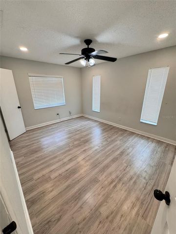 8043 PUFFIN DRIVE, Orlando, FL 32825