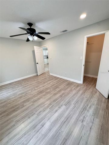 8043 PUFFIN DRIVE, Orlando, FL 32825