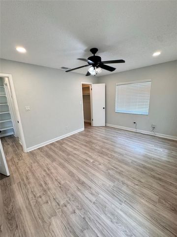 8043 PUFFIN DRIVE, Orlando, FL 32825