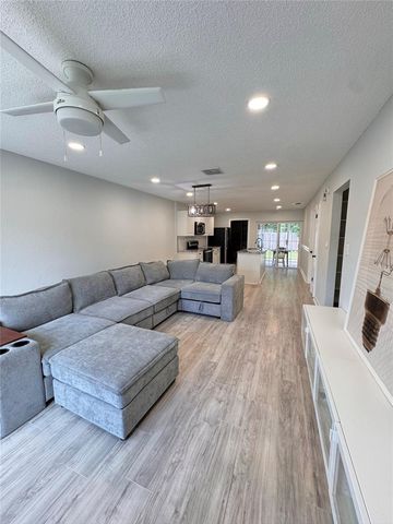 8043 PUFFIN DRIVE, Orlando, FL 32825