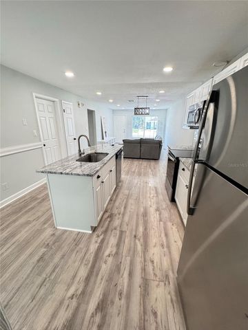 8043 PUFFIN DRIVE, Orlando, FL 32825