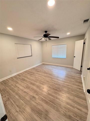 8043 PUFFIN DRIVE, Orlando, FL 32825