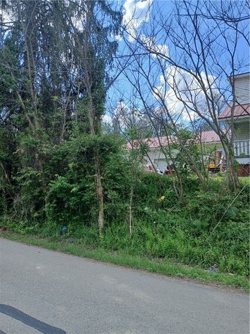 75 Calhoun Rd, Lincoln Boro, PA 15037