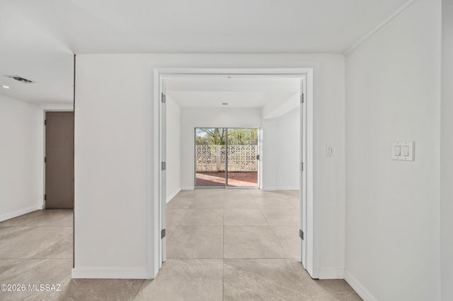 5874 N Camino Esplendora, Tucson, AZ 85718