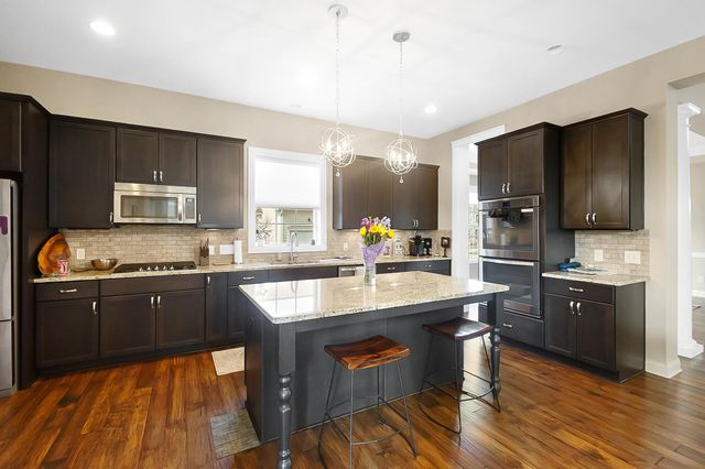 7165 Emmet Row Lane, Dublin, OH 43017
