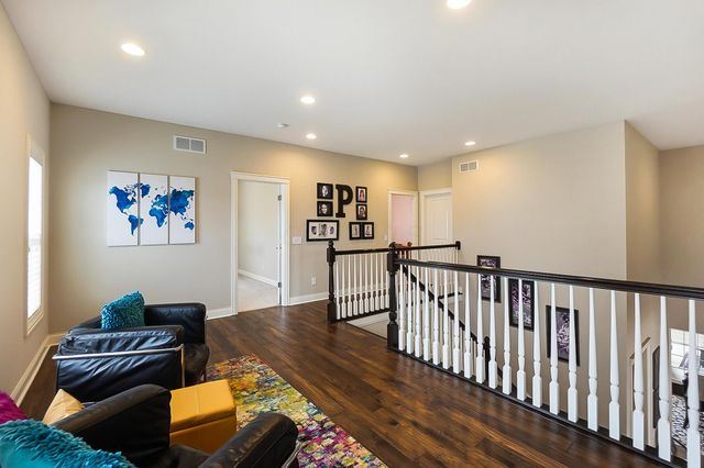 7165 Emmet Row Lane, Dublin, OH 43017