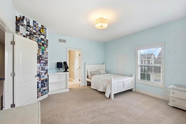 7165 Emmet Row Lane, Dublin, OH 43017