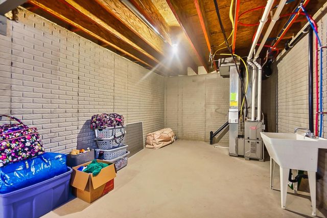 7165 Emmet Row Lane, Dublin, OH 43017