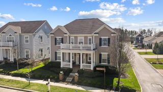 7165 Emmet Row Lane, Dublin, OH 43017