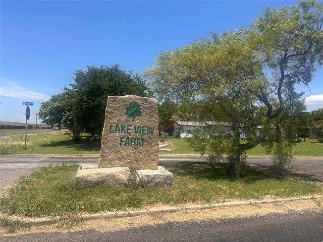 5715 Shady Hill Circle, Princeton, TX 75407