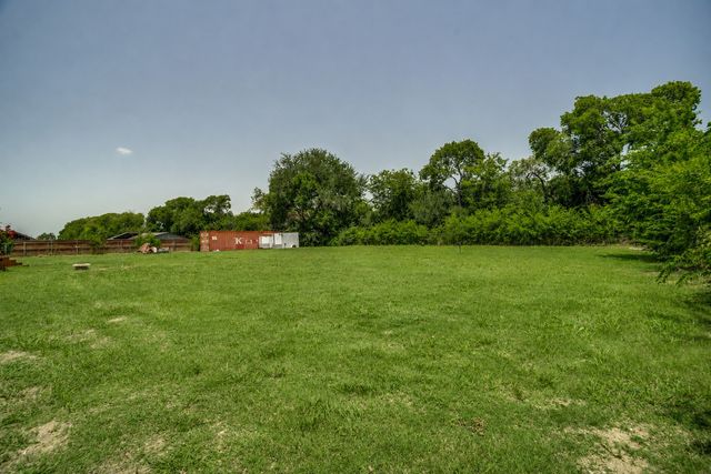 5715 Shady Hill Circle, Princeton, TX 75407