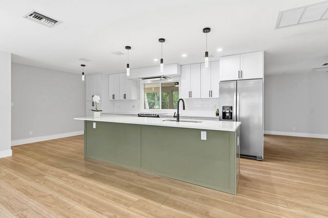 4397 Avocado Boulevard, West Palm Beach, FL 33411