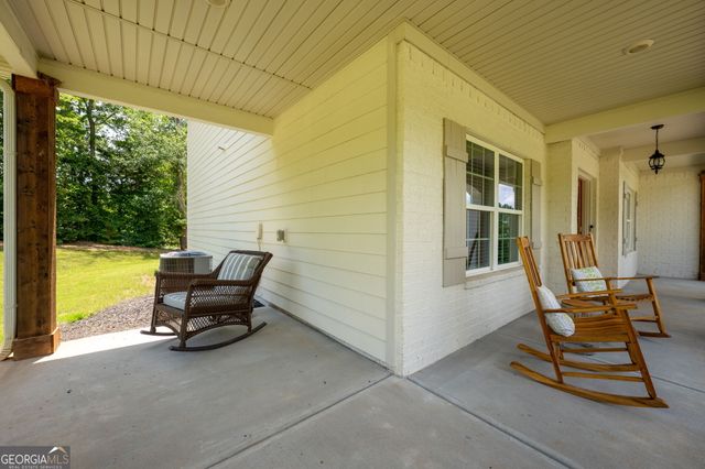 70 Senoia Oaks Way, Senoia, GA 30276