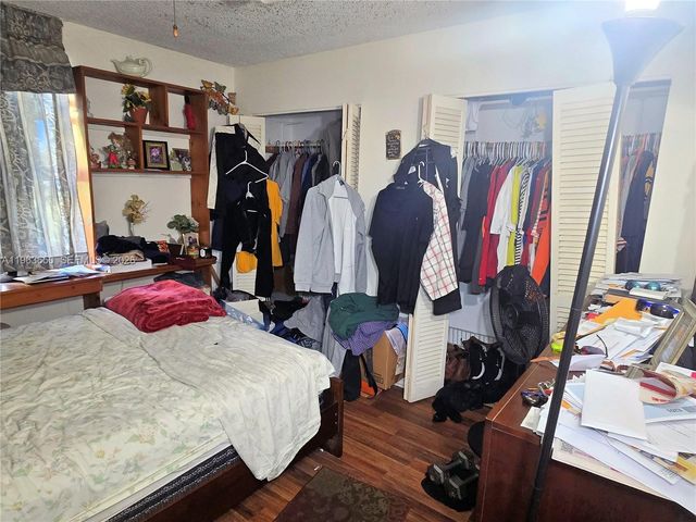 940 NE 199th St 114, Miami, FL 33179