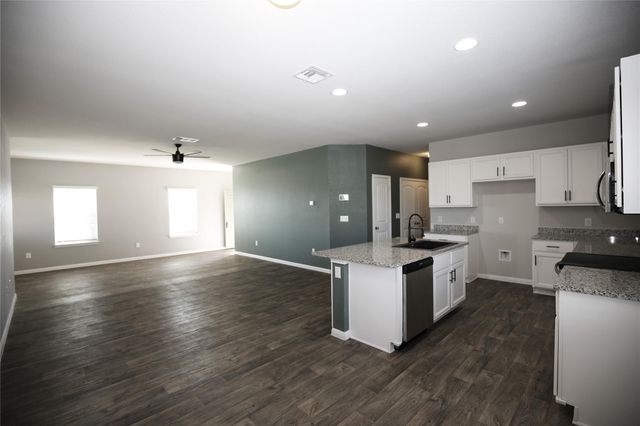 325 Old Glory TRL, Liberty Hill, TX 78642