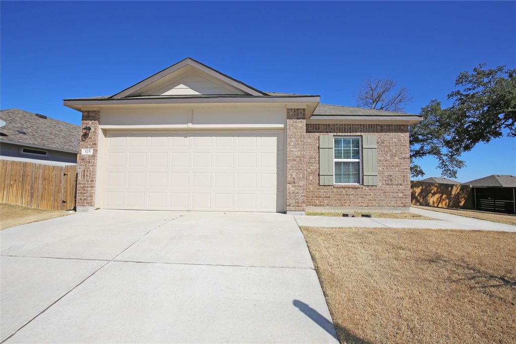 325 Old Glory TRL, Liberty Hill, TX 78642