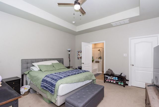 208 Timber Grove Court, Clute, TX 77531