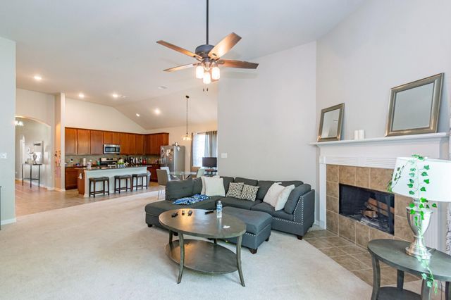 208 Timber Grove Court, Clute, TX 77531