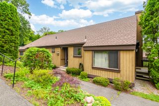 65 Heritage Village B, Southbury, CT 06488
