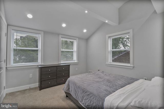 1423 HOWARD RD SE, Washington, DC 20020