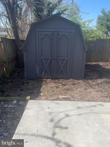 1423 HOWARD RD SE, Washington, DC 20020