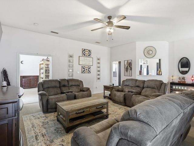 130 Parsonage Street, Reno, TX 76020