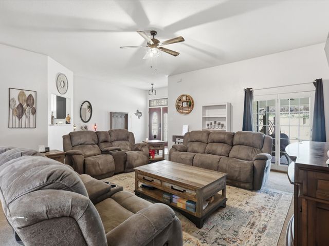 130 Parsonage Street, Reno, TX 76020