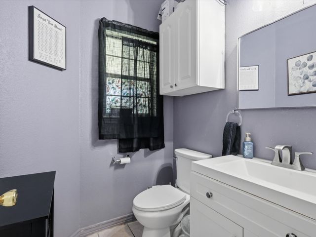 130 Parsonage Street, Reno, TX 76020