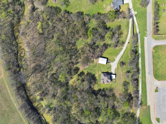 130 Parsonage Street, Reno, TX 76020