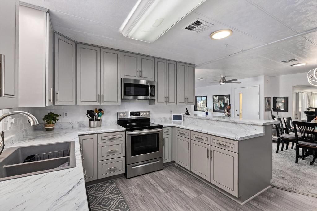 3535 Linda Vista Drive 8, San Marcos, CA 92078 — exterior