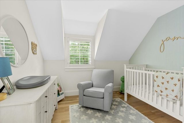 9 Pioneer Rd, Hingham, MA 02043