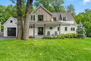 9 Pioneer Rd, Hingham, MA 02043