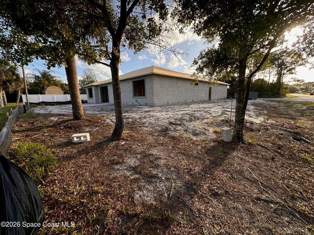 299 Dorado Avenue NE, Palm Bay, FL 32907