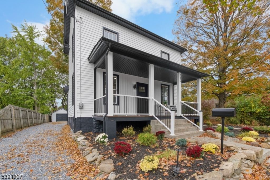 310 Warren St, Hackettstown Town, NJ 07840