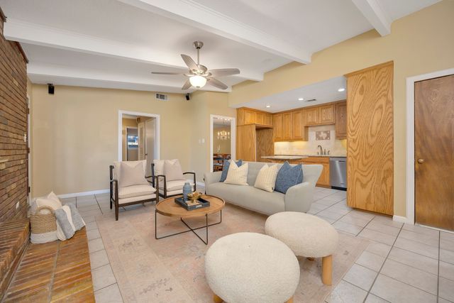 1761 Cynthia Lane, Hurst, TX 76054