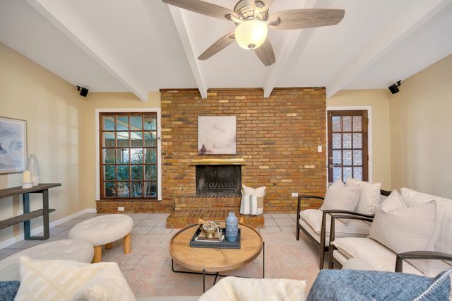 1761 Cynthia Lane, Hurst, TX 76054