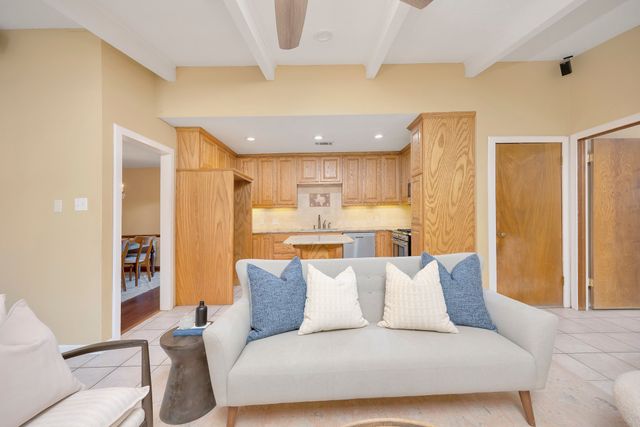 1761 Cynthia Lane, Hurst, TX 76054