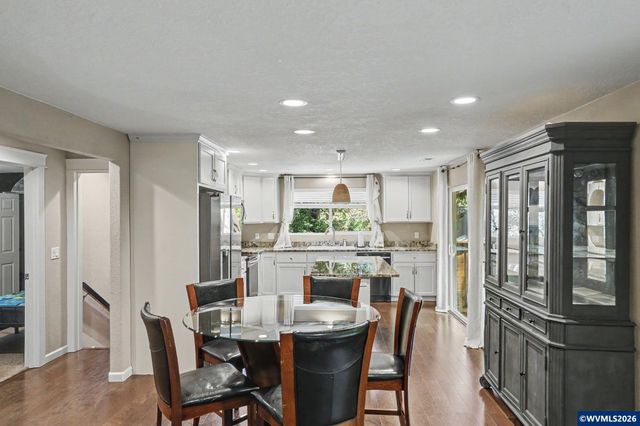 4660 Croisan Creek Rd S, Salem, OR 97302