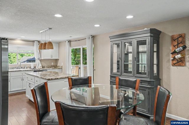 4660 Croisan Creek Rd S, Salem, OR 97302