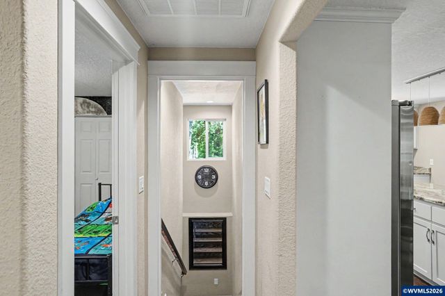 4660 Croisan Creek Rd S, Salem, OR 97302