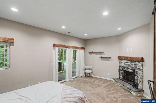 4660 Croisan Creek Rd S, Salem, OR 97302